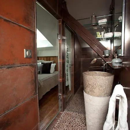 Taussat-les-bains Sleeps 16 Pool Air Con Wifi * Taussat-les-Bains